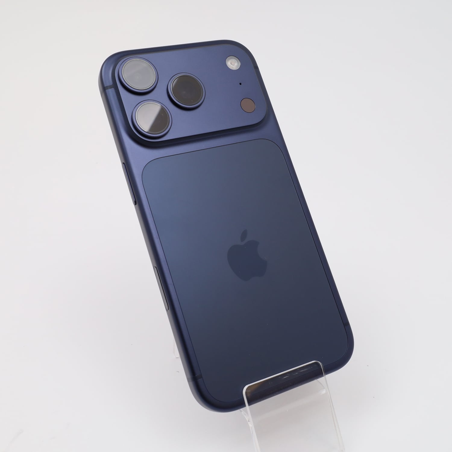 Apple iPhone 17 Pro 256GB Głębinowy błękit (Deep Blue) - odnowiony (stan dobry - ASIS)  - najważniejsze cechy