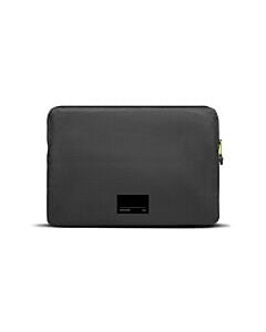 Native Union Ultralight Sleeve Etui ochronne do Macbook Air 15 - Czarne