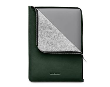 Woolnut - skórzany zapinany pokrowiec do MacBook Pro 14" (zielony)