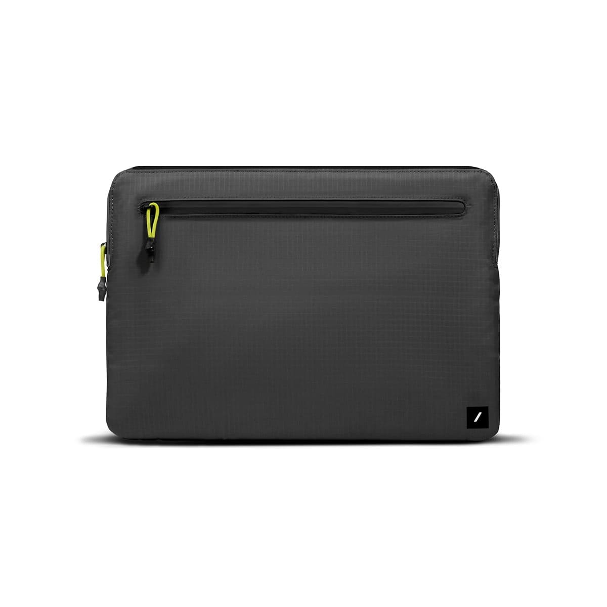 Native Union Ultralight Sleeve Etui ochronne do Macbook Pro 16 - Czarne