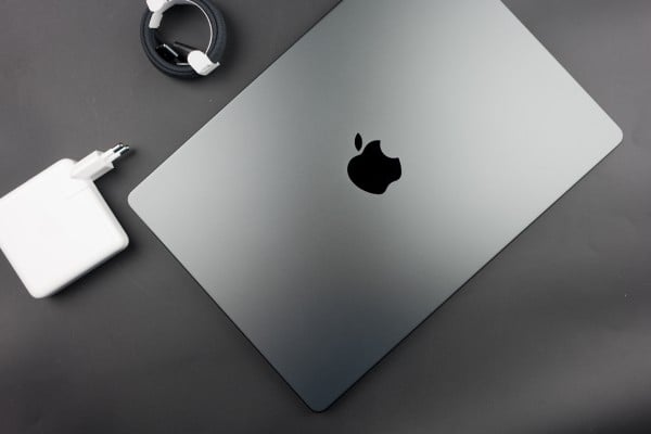 Jaka ładowarka do MacBooka Pro lub Air? Poradnik Lantre	