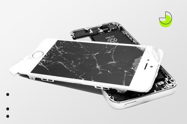 Przypadkowe uszkodzenie ekranu iPhone'a