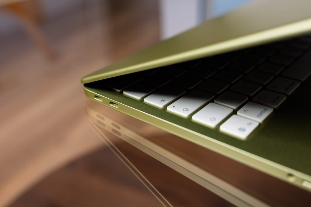 Apple MacBook Neo 8GB RAM / 256GB SSD / Cytrusowożółty (Citrus) - dostępne porty