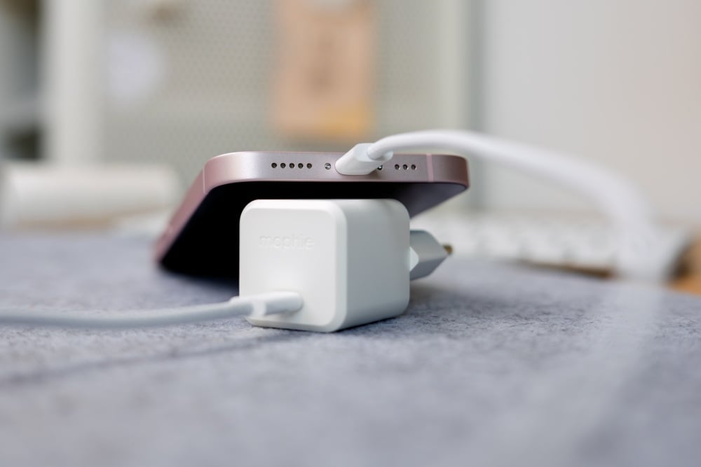 Apple iPhone 17e 256GB Jasnoróżowy (Soft Pink) + ładowarka Mophie