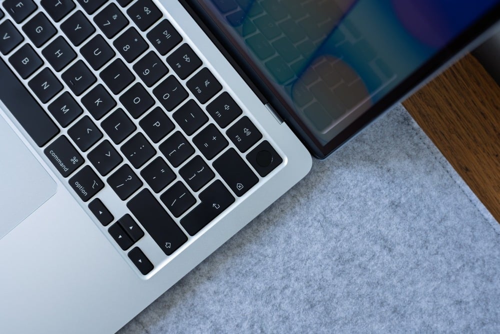 Apple MacBook Air 13 M5/16GB/512GB/10-core CPU+8-core GPU/Błękitny (Sky Blue) - MDHH4ZE/A - Touch ID