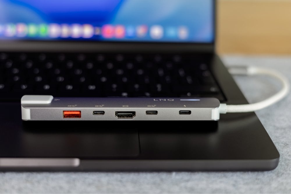 Apple MacBook Pro 14 M5 Pro/24GB/1TB/Gwiezdna czerń (Space Black) - MGDR4ZE/A - hub LINQ