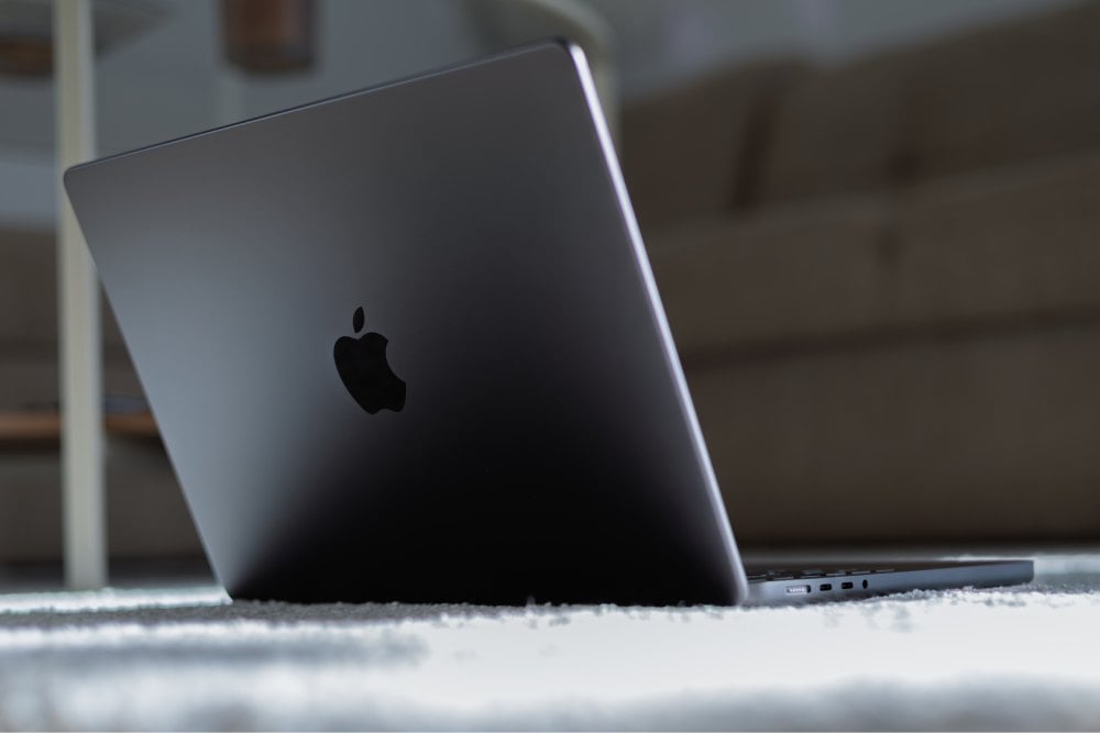 Apple MacBook Pro 14 M5 Pro/24GB/1TB/Gwiezdna czerń (Space Black) - MGDR4ZE/A - wygląd