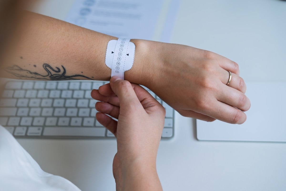 Dobór rozmiaru paska do Apple Watch na podstawie dedykowanego szablonu Dobór rozmiaru paska do Apple Watch na podstawie dedykowanego szablonu