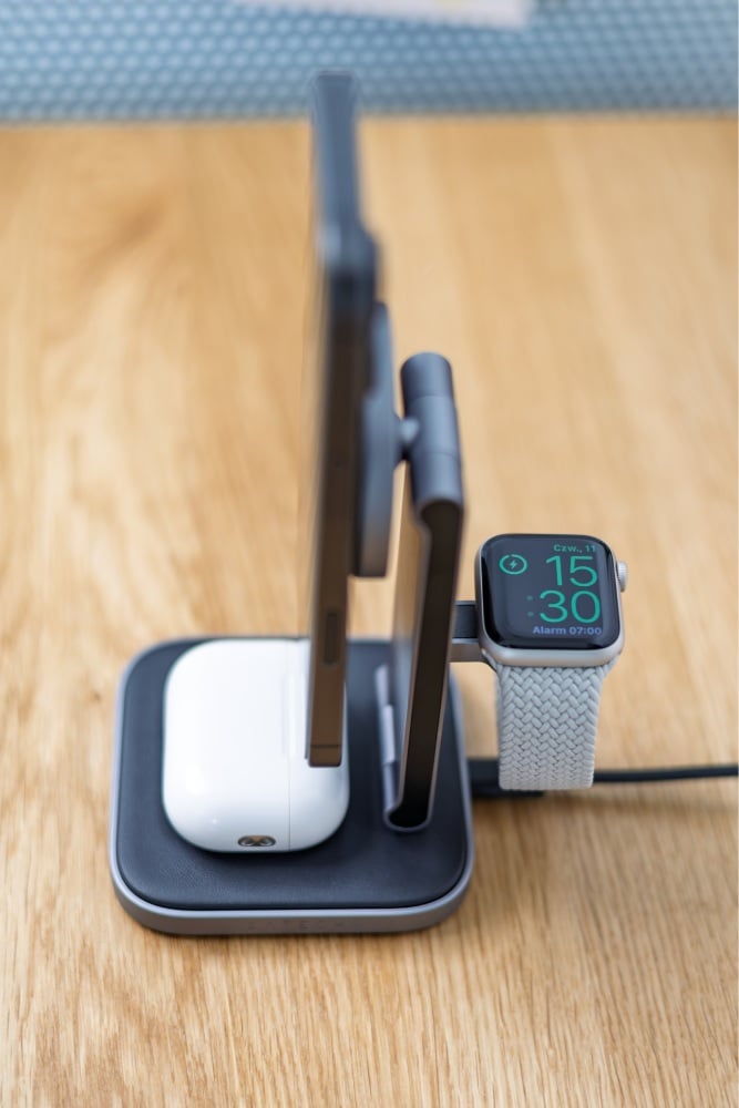 Satechi Foldable Charging Stand Składana ładowarka bezprzewodowa 3w1 Satechi Foldable Charging Stand Składana ładowarka bezprzewodowa 3w1