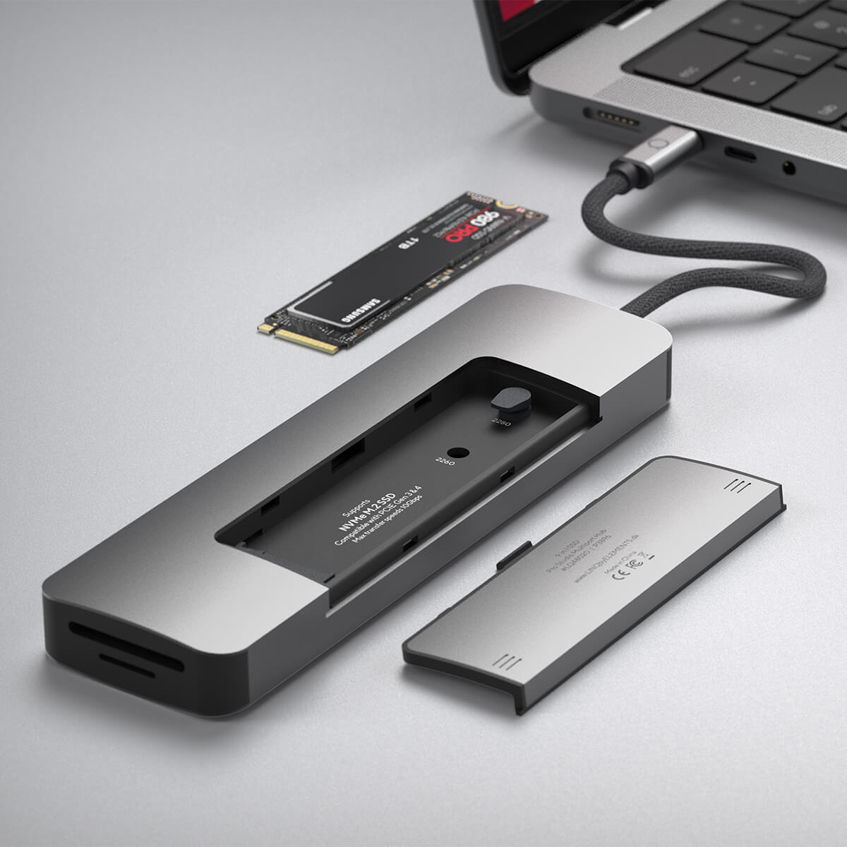 LINQ - Hub 9in1 SSD Pro USB-C Multiport - Space Gray