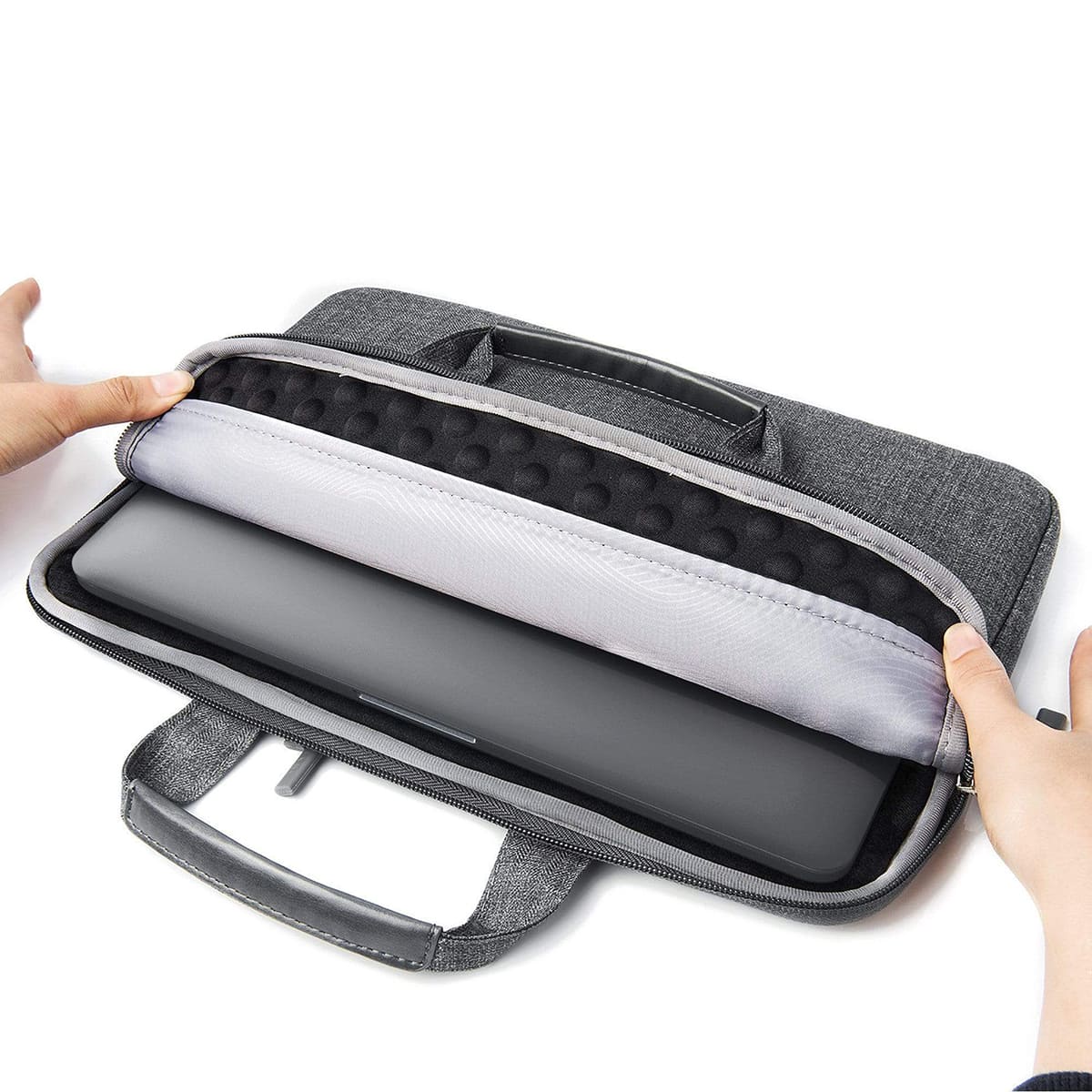 Satechi Waterproof Case - wodoodporna torba z kieszeniami na laptopa 13-calowego Satechi Waterproof Case - wodoodporna torba z kieszeniami na laptopa 13-calowego