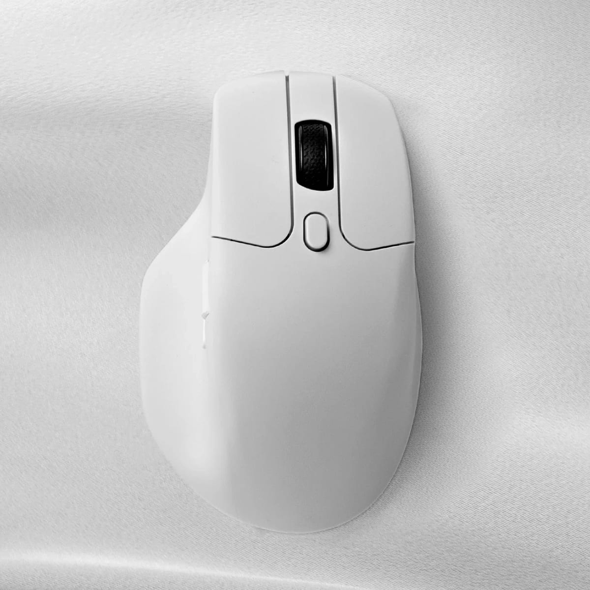 Keychron M6 bezprzewodowa mysz 4000Hz - Biała (White) Keychron M6 bezprzewodowa mysz 4000Hz - Biała (White)