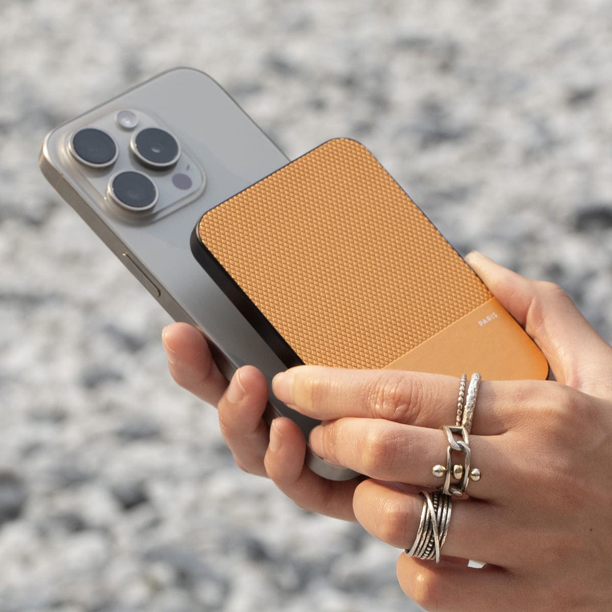 Native Union (Re)Classic Power Bank Magnetyczny powerbank 5000 mAh kompatybilny z MagSafe Native Union (Re)Classic Power Bank Magnetyczny powerbank 5000 mAh kompatybilny z MagSafe